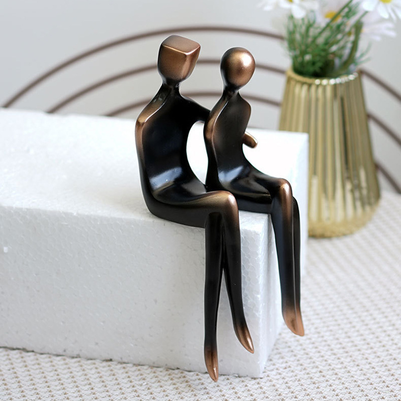 Couple Hugging Sculpture, Home - Resin Art For Anniversary Gift recension och pris