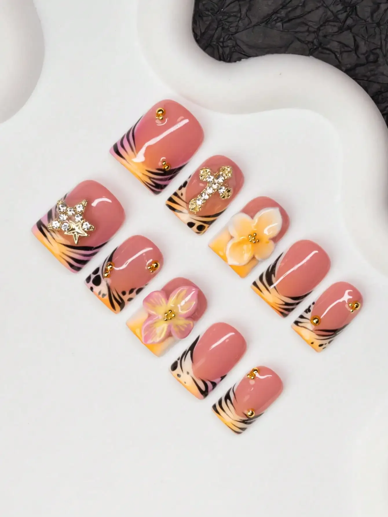 10pcs/Set Handmade Square Nail - Resin Art Of Flowers recension och pris