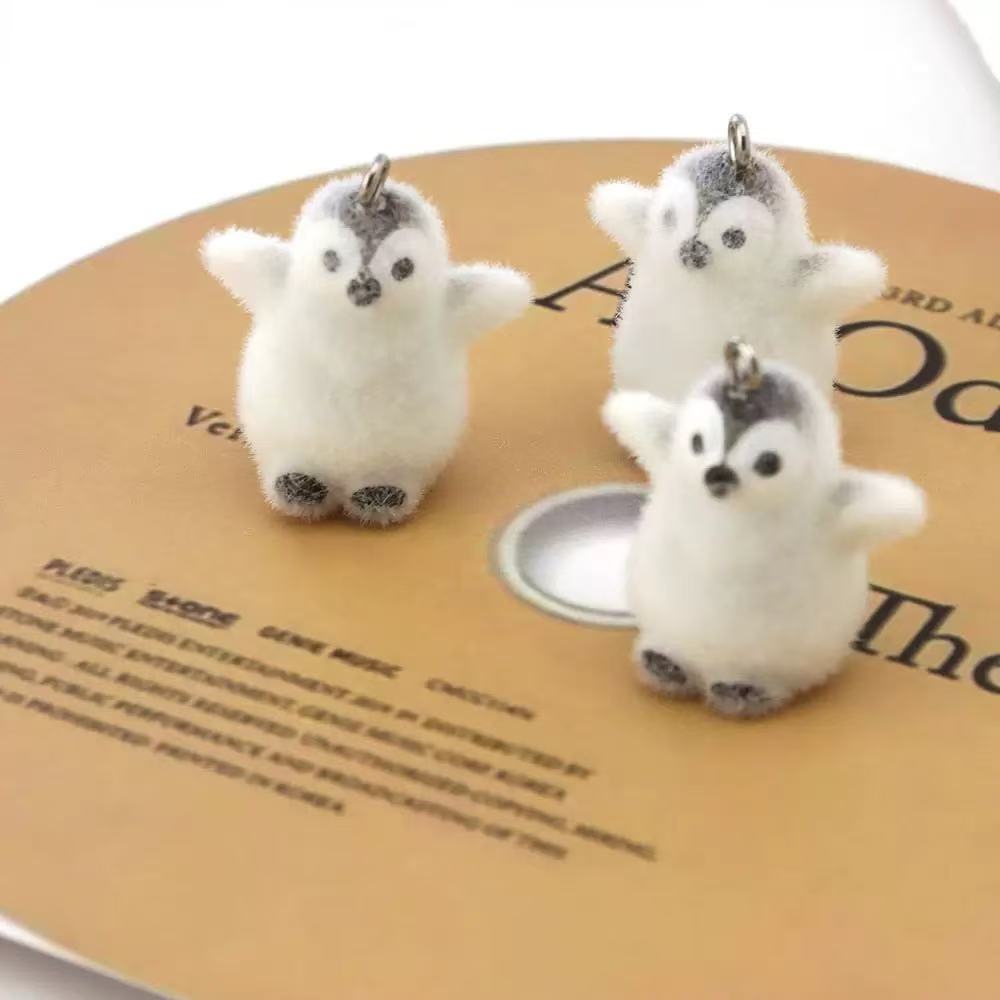 5pcs Flocking Small Penguin Re - Resin Art Pendant recension och pris